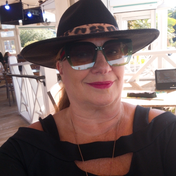 Accessories - Leopard Band Black Hat